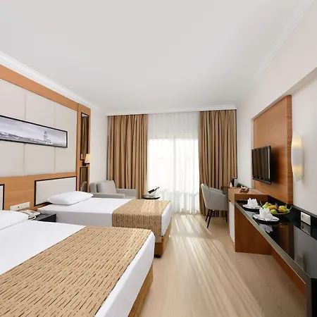 Rezort Aydinbey Famous 5*