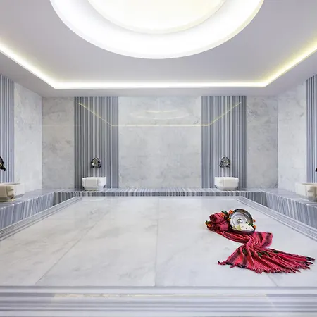 Aydinbey Famous Resort 5*