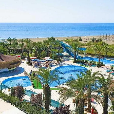 אתר נופש Aydinbey Famous 5*
